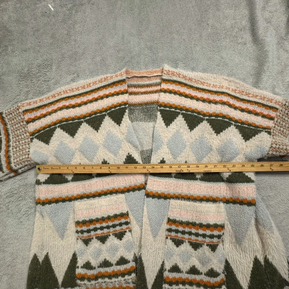 NWT Sunshine & Rodeos Olive Southwestern Fuzzy Eyelash Knit Cardigan Sweater‎